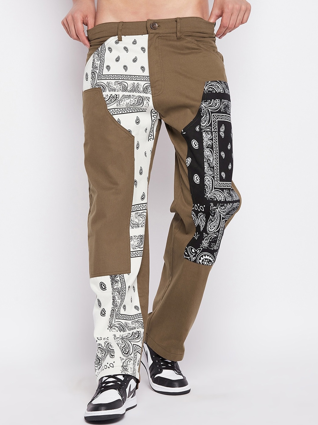 

FUGAZEE Men Ethnic Motifs Printed Relaxed Loose Fit Easy Wash Cotton Trousers, Olive