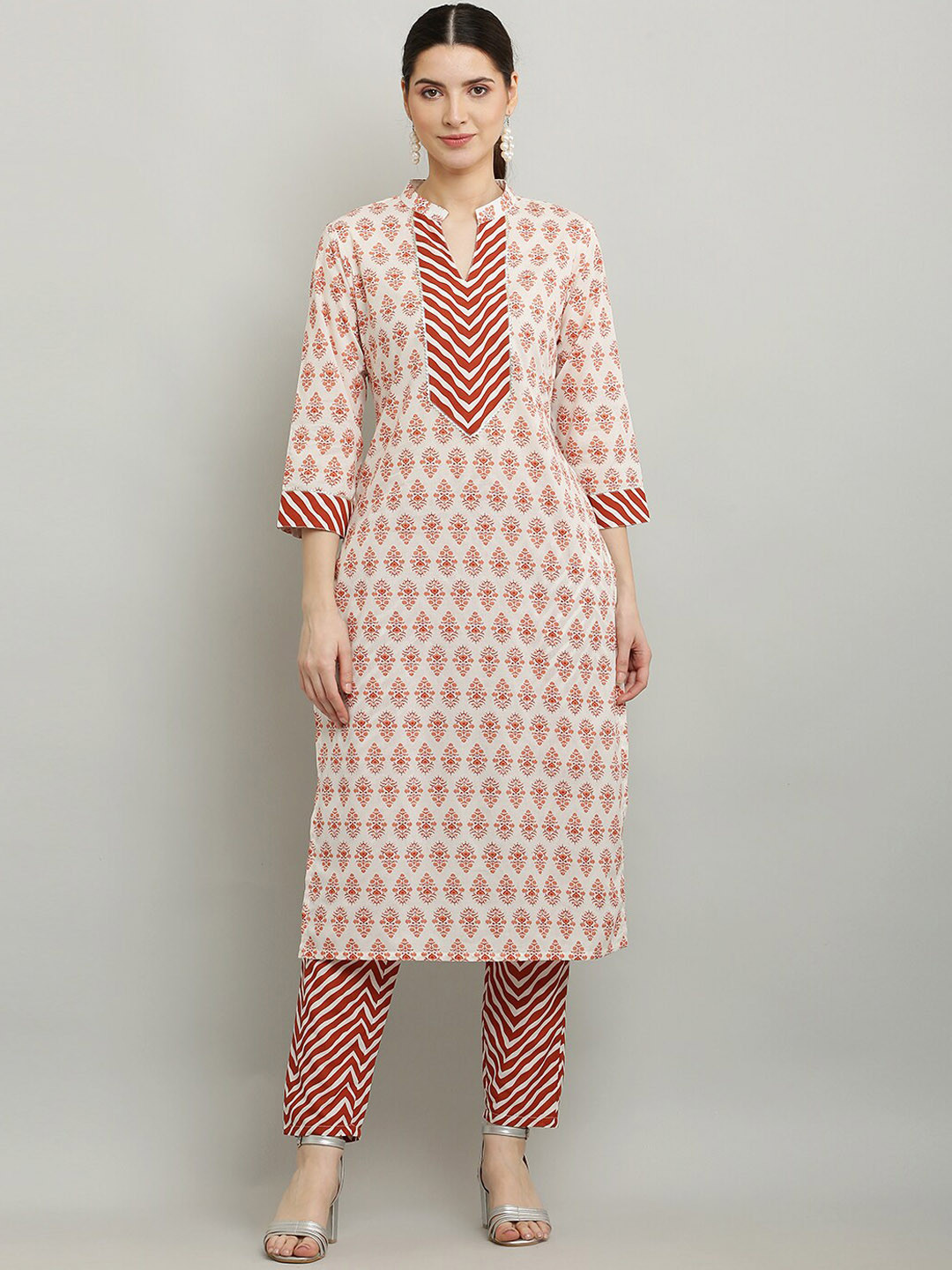 

Waahiba Floral Printed Band Collar Gotta Patti Pure Cotton Kurta With Trousers, Cream