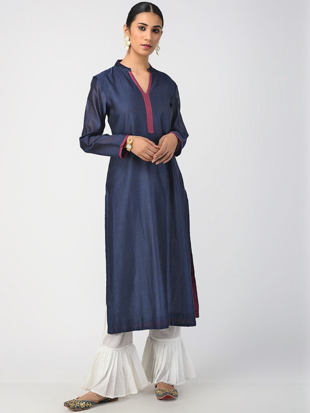 

SMRITI GUPTA Band Collar Long Sleves Chanderi Cotton Kurta, Grey