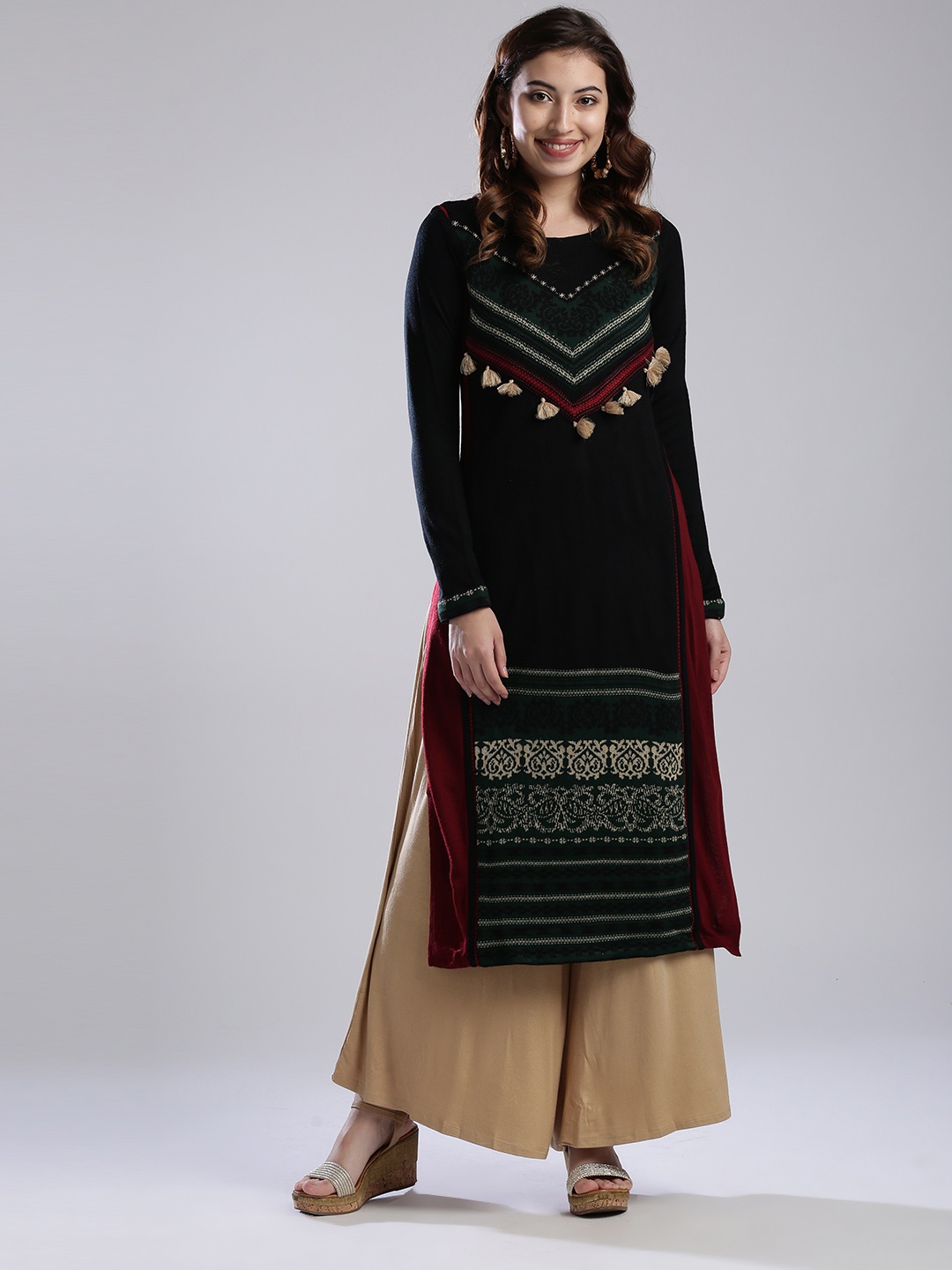 

W Women Black & Maroon Woven Design Straight Kurta