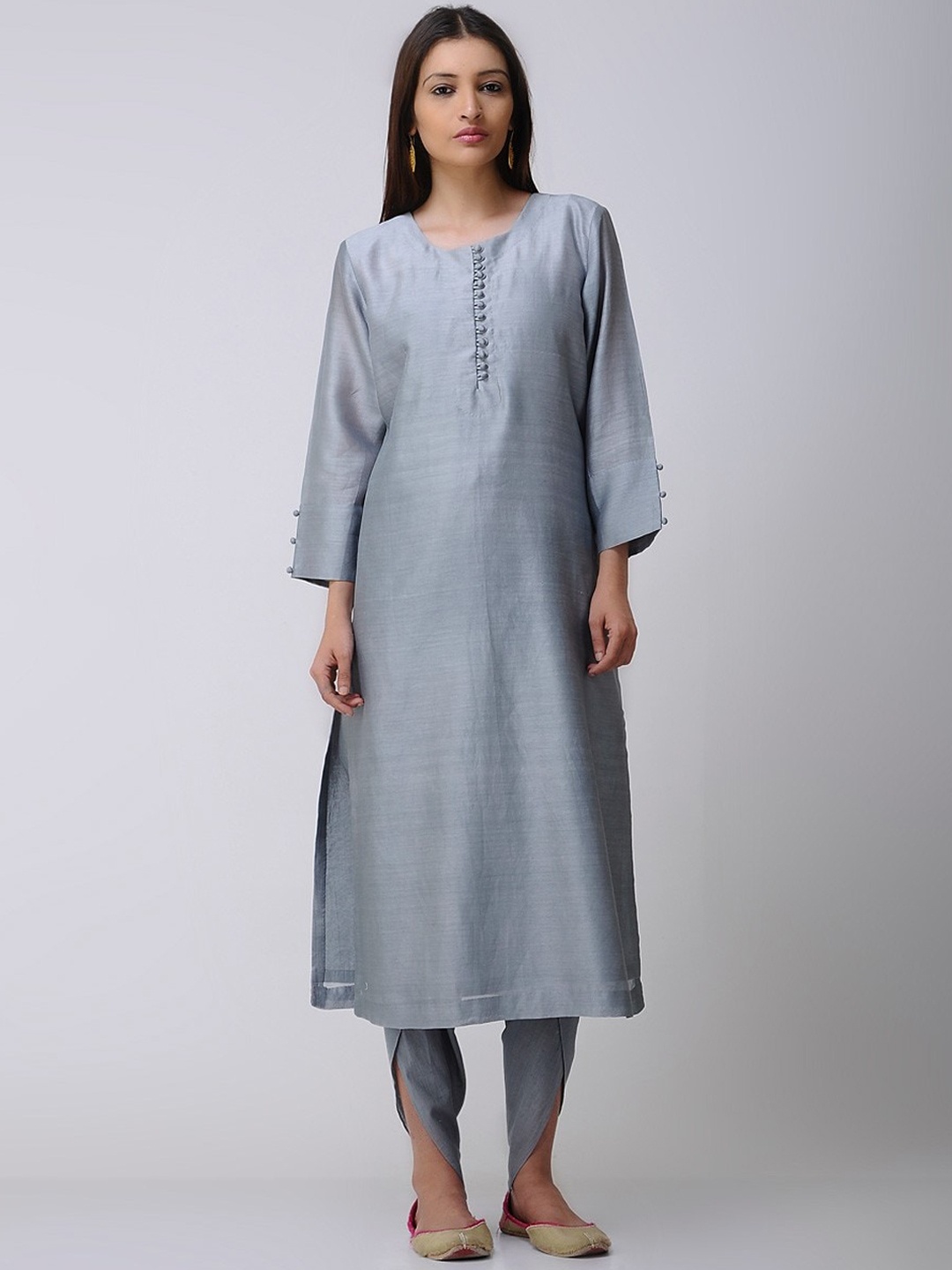 

SMRITI GUPTA Round Neck Long Sleeves Chanderi Cotton Kurta, Grey