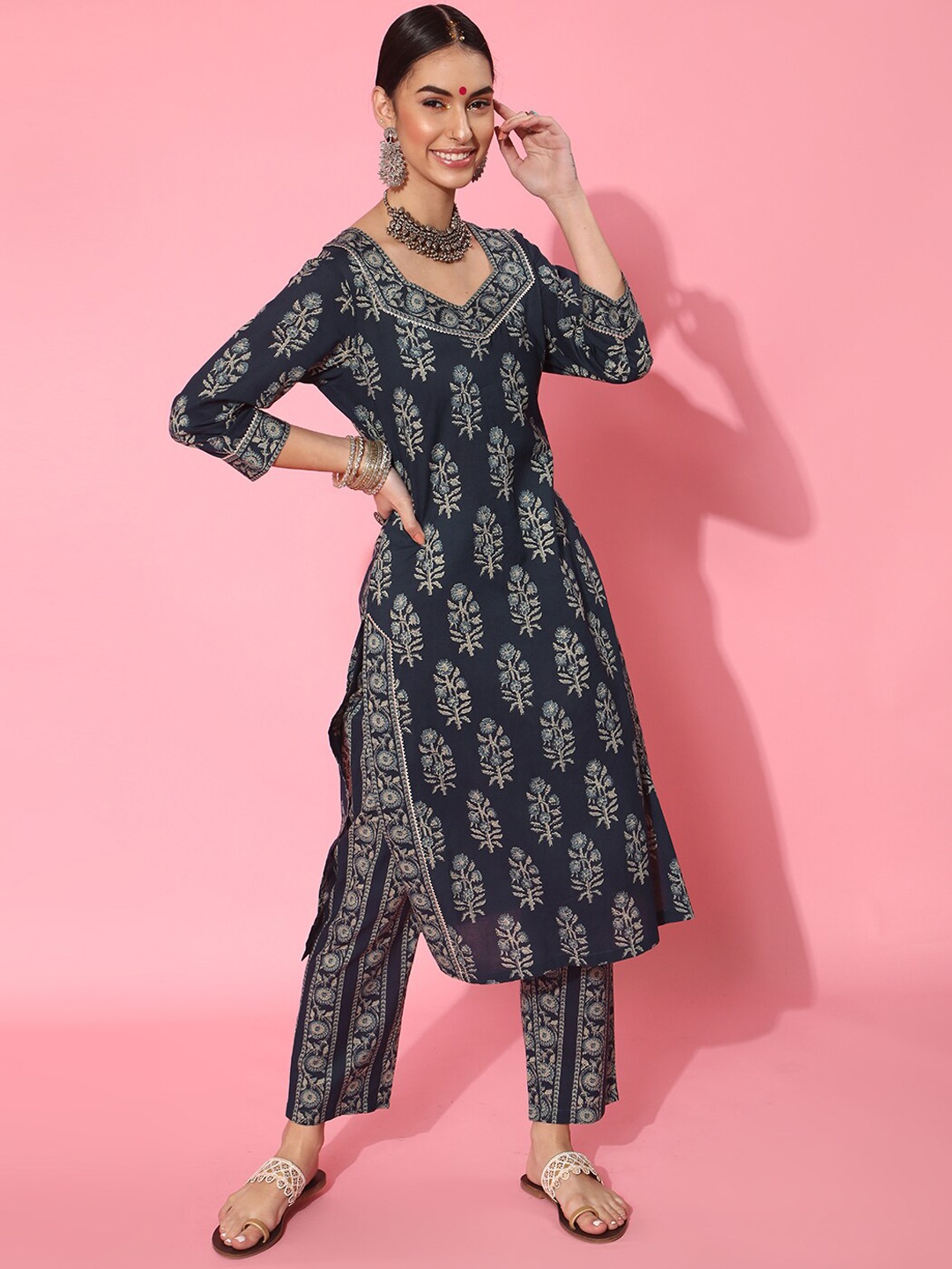 

indo street Floral Printed Pure Cotton Kurta with Trousers, Navy blue