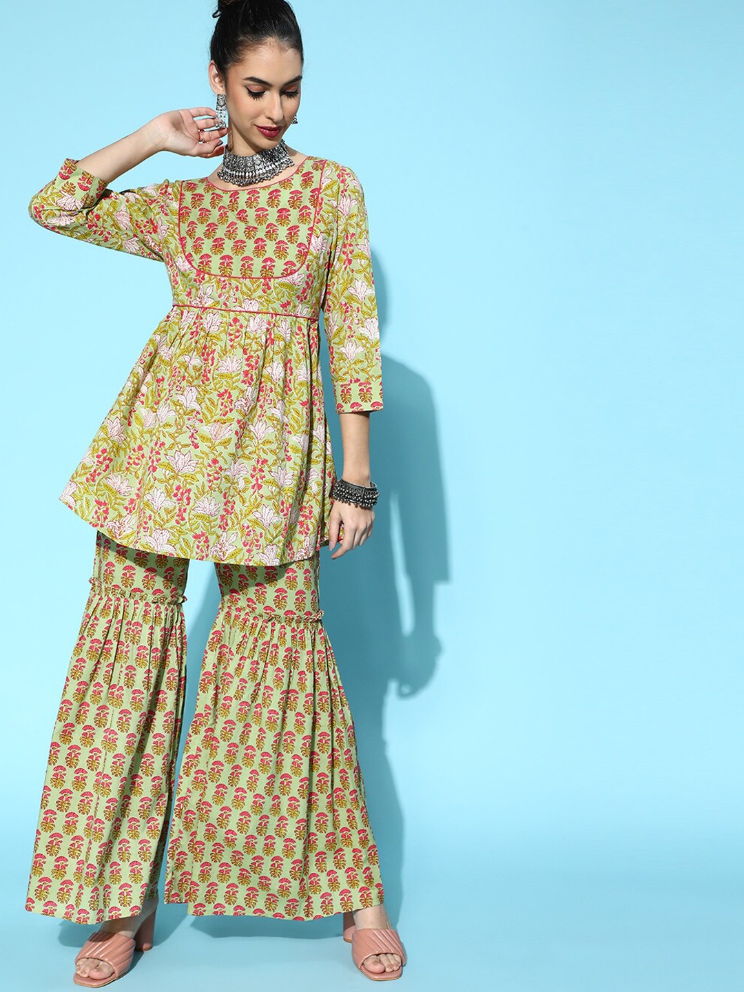 

indo street Floral Printed Pure Cotton Kurti with Sharara, Green