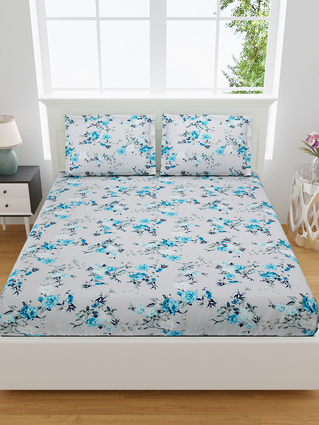 

eCraftIndia Grey & Blue Floral Cotton 180 TC King Bedsheet with 2 Pillow Covers