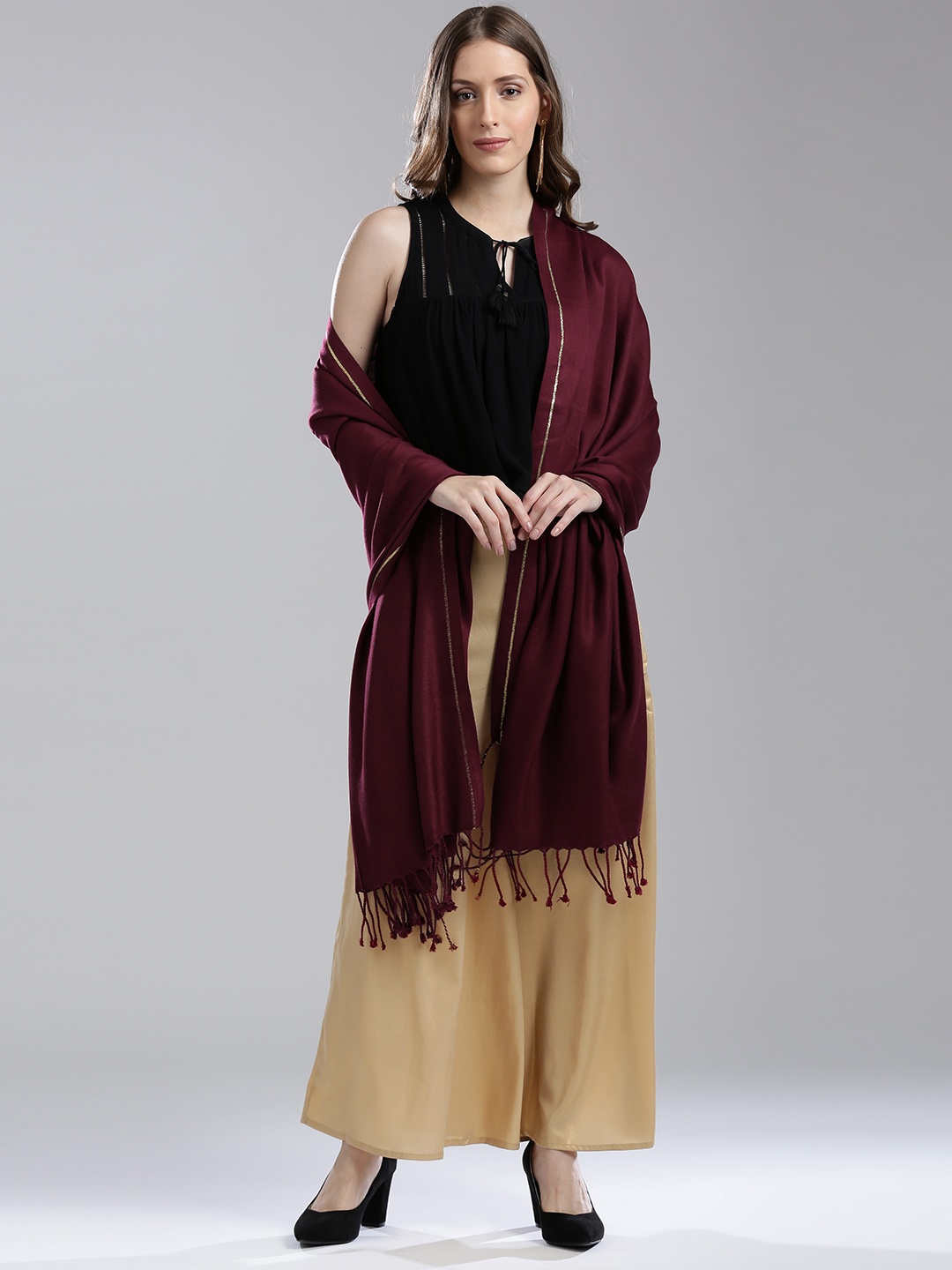 

W Women Maroon Solid Stole