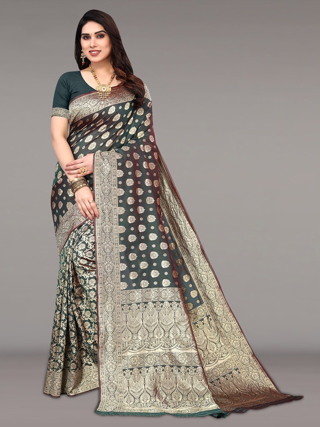 

Pisara Ethnic Motifs Woven Design Zari Silk Cotton Banarasi Saree, Green