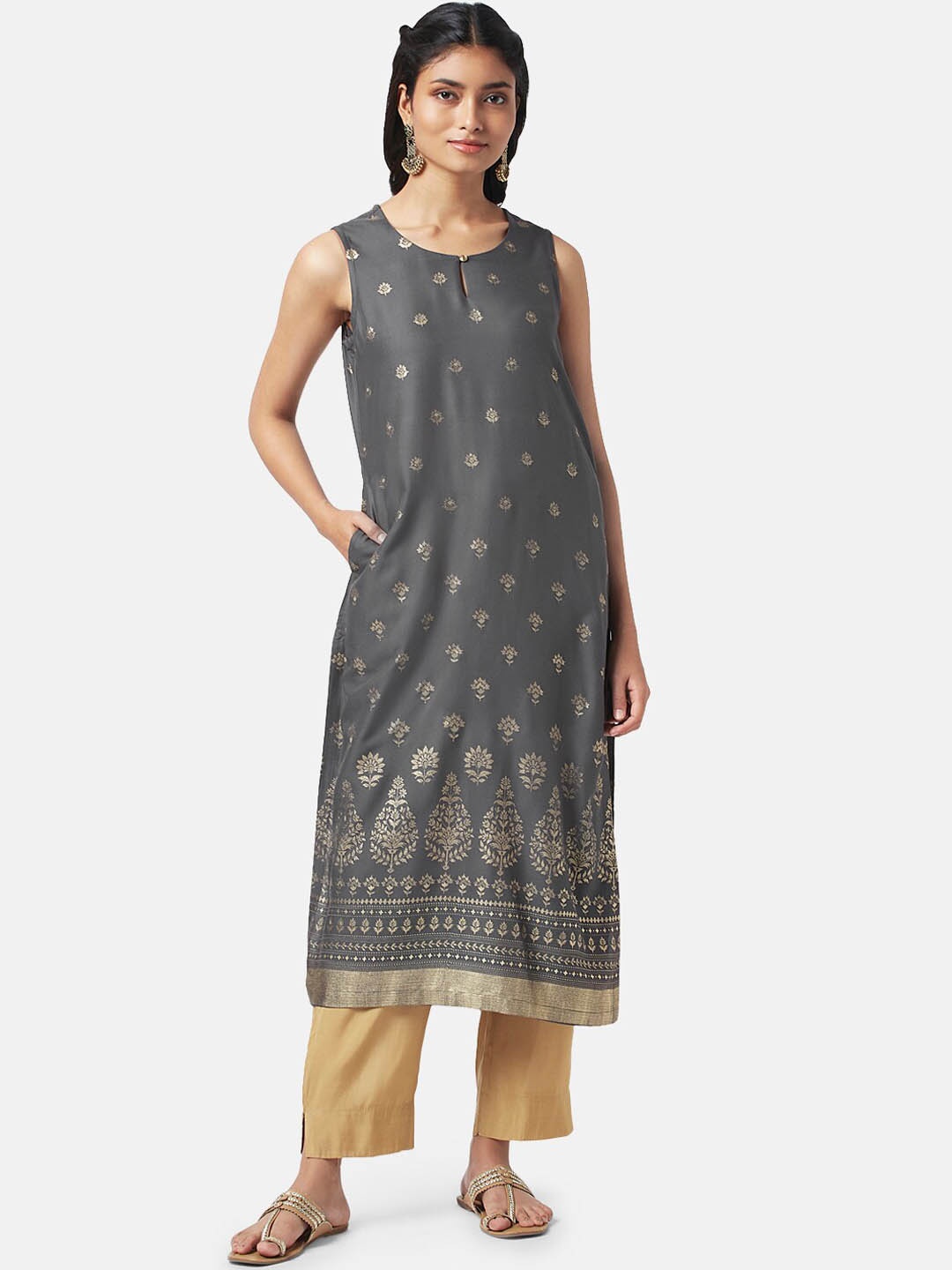 

RANGMANCH BY PANTALOONS Keyhole Neck Sleeveless Ethnic Motifs Printed Kurta, Grey