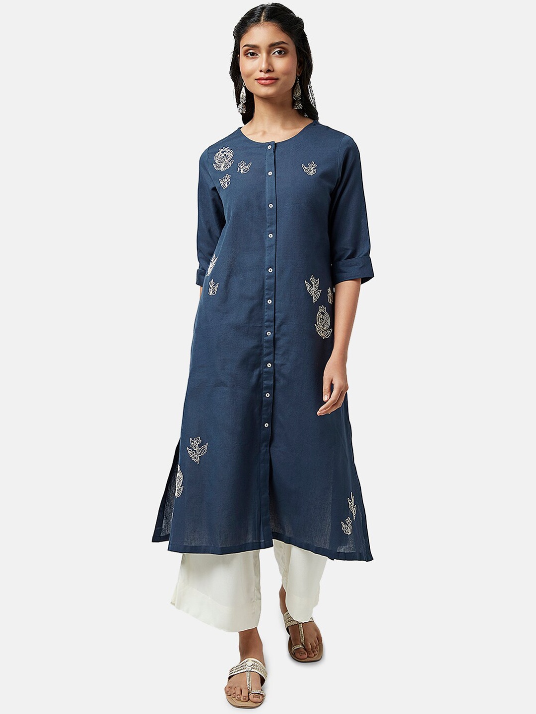 

RANGMANCH BY PANTALOONS Button Down Floral Embroidered A-Line Kurta, Navy blue