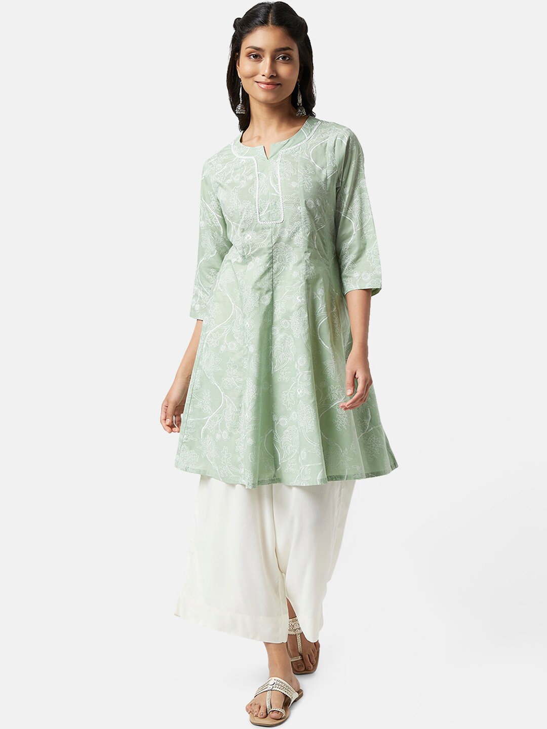 

RANGMANCH BY PANTALOONS Floral Printed Thread Work Panelled A-Line Cotton Kurta, Sea green