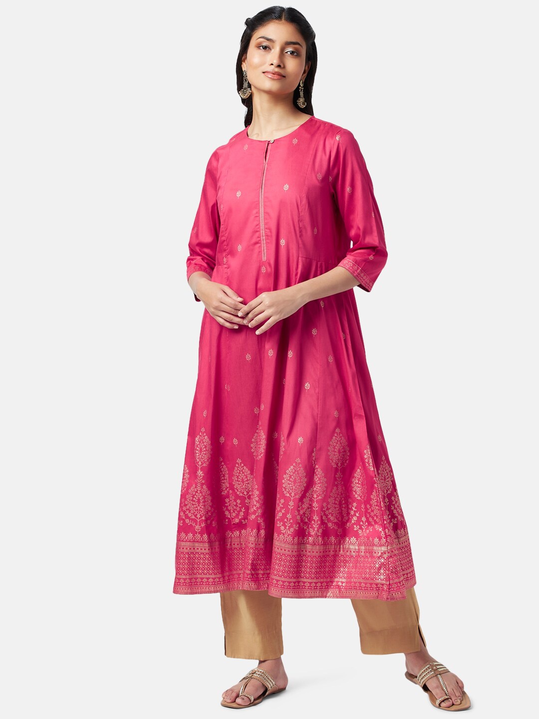 

RANGMANCH BY PANTALOONS Ethnic Motifs Printed Keyhole Neck Anarkali Kurta, Fuchsia