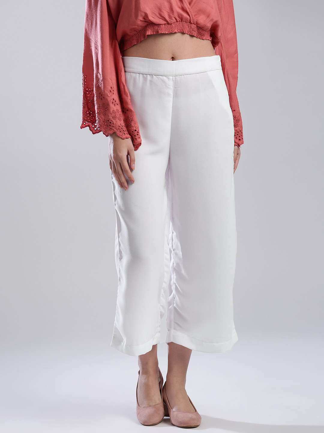 

W Women White Regular Fit Solid Cropped Parallel Trousers