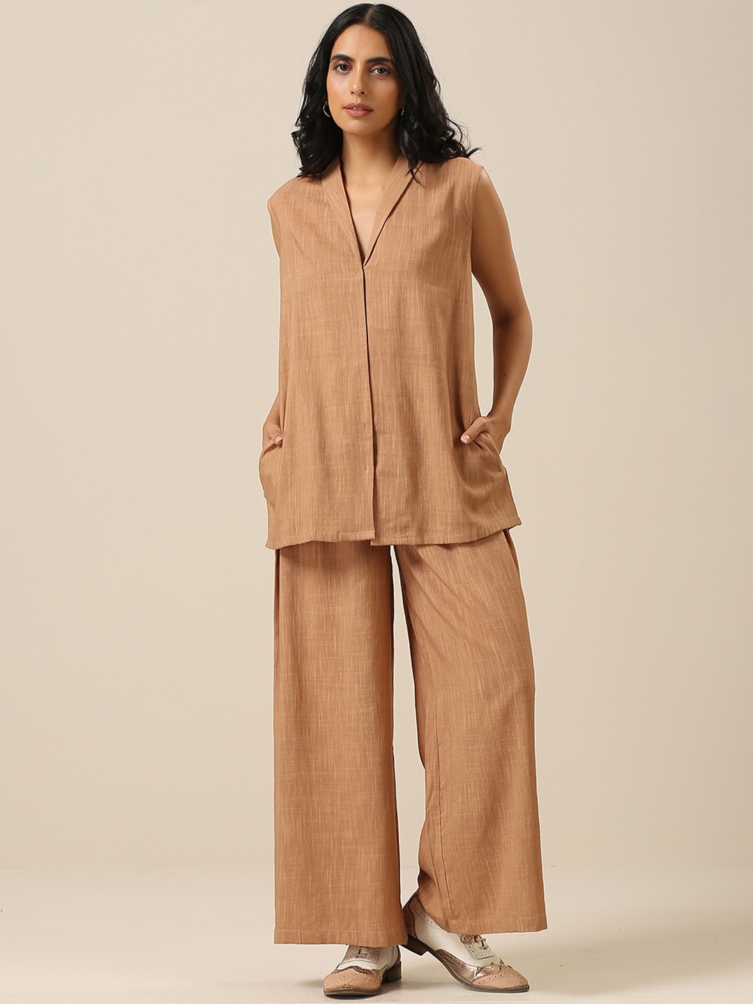 

trueBrowns Pure Cotton Shawl Neck Sleeveless Coat with Palazzos Co-Ord Set, Beige