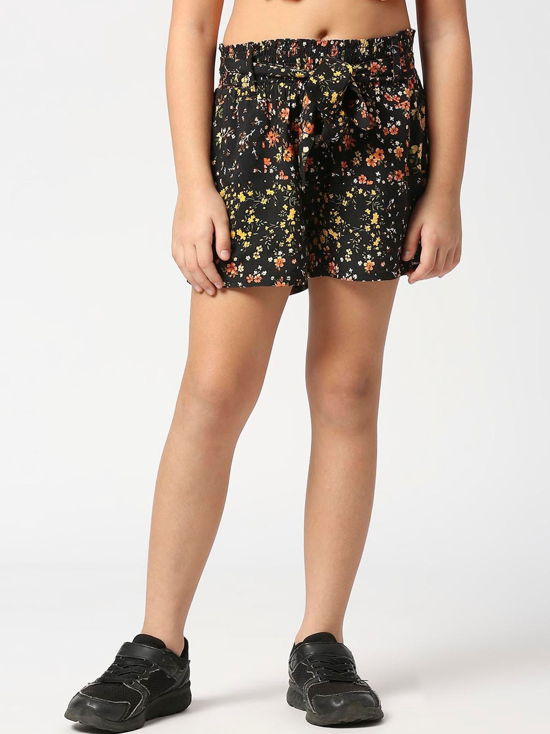 

Pepe Jeans Girls Floral Printed Shorts, Black