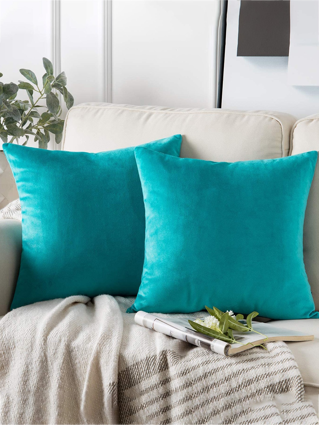 

CHANDERKASH Blue 2 Pieces Velvet Square Cushion Covers