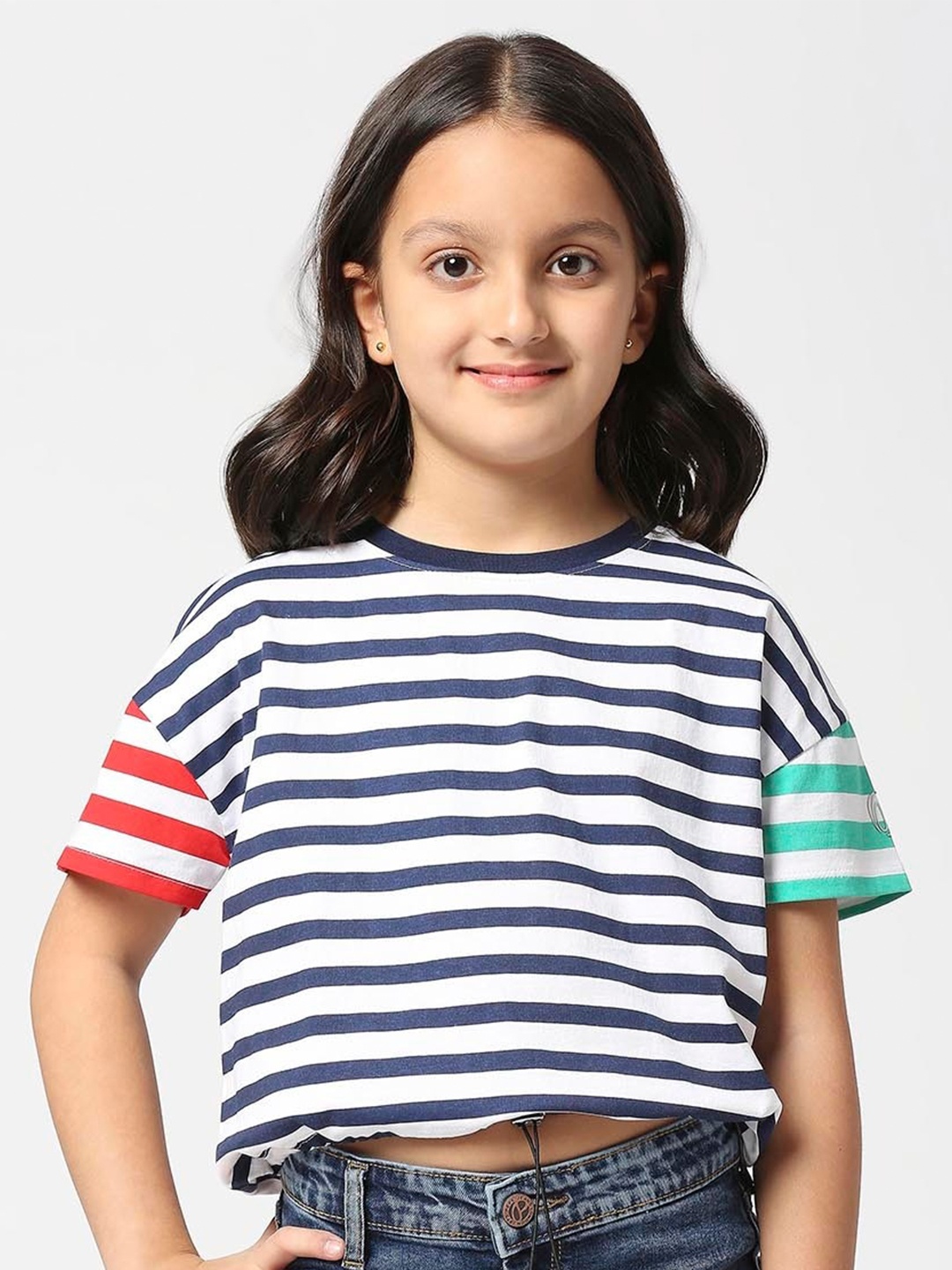 

Pepe Jeans Girls Striped Round Neck Drop-Shoulder Sleeves Pure Cotton T-shirt, White