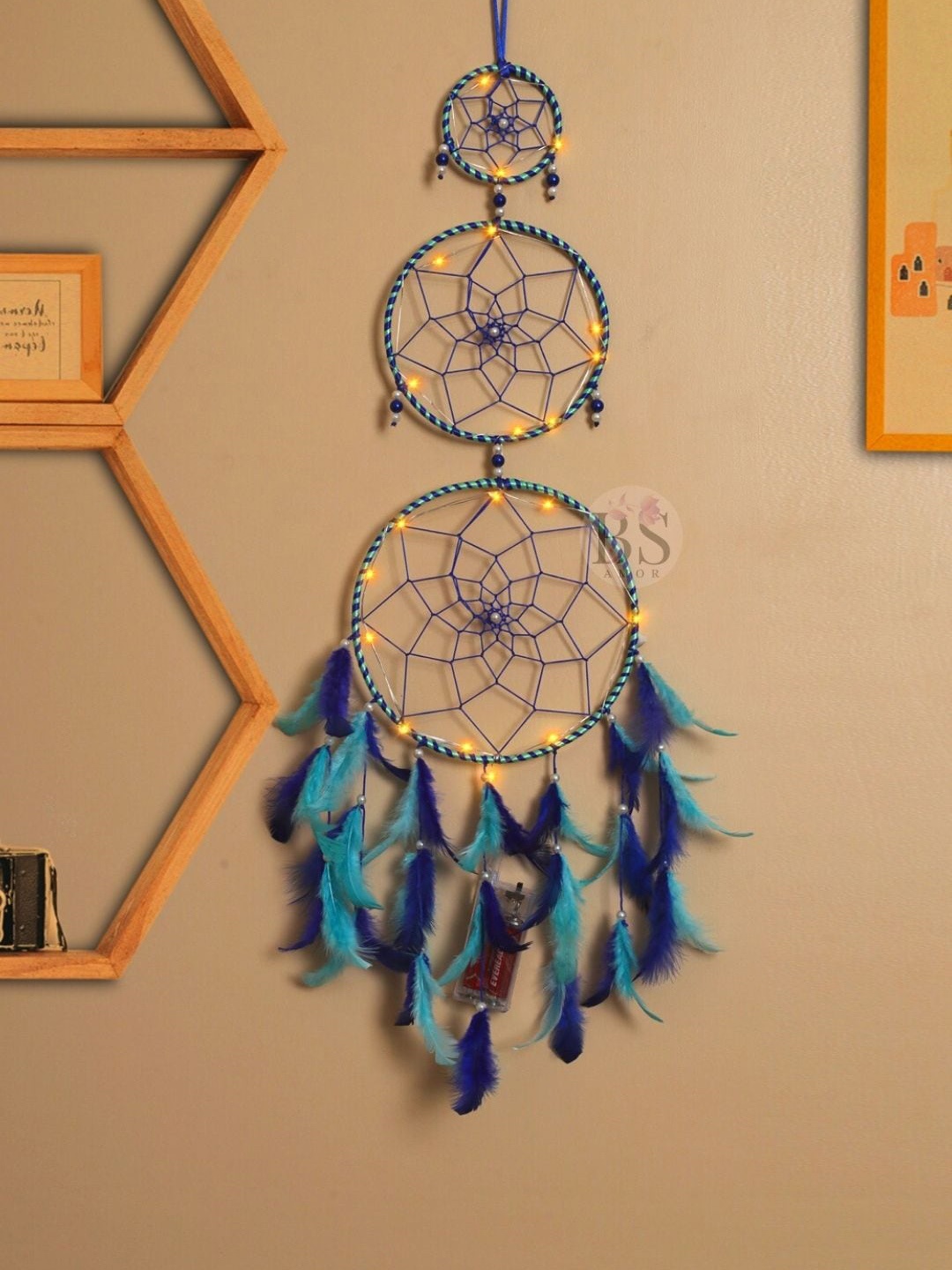

BS AMOR Blue & Sea Green 3 Ring Dream Catcher With Lights & Feather