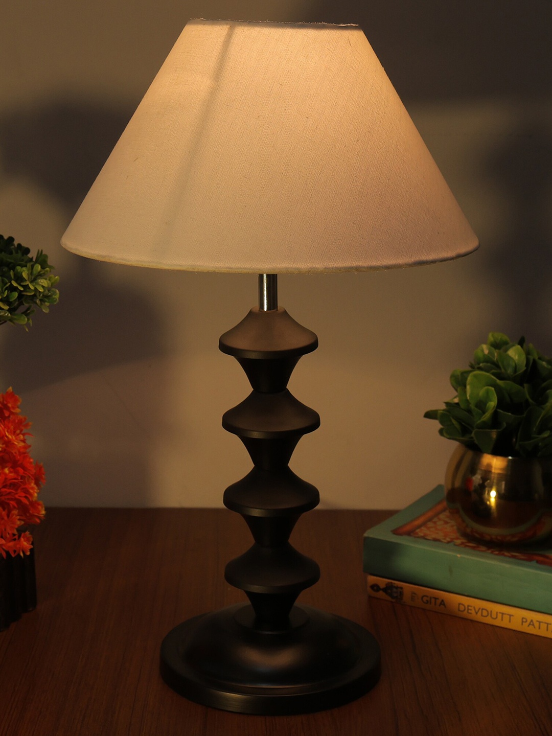 

Homesake Beige & Black Textured Jute Shade With Pillar Metal Base Table Lamp