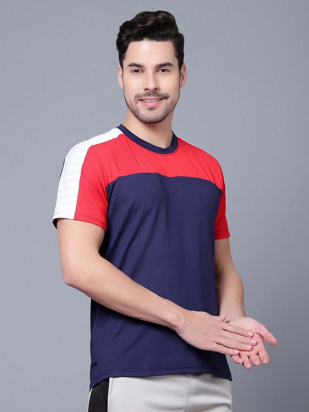 

Shiv Naresh Colourblocked Raglan Sleeves Fusion T-shirt, Navy blue
