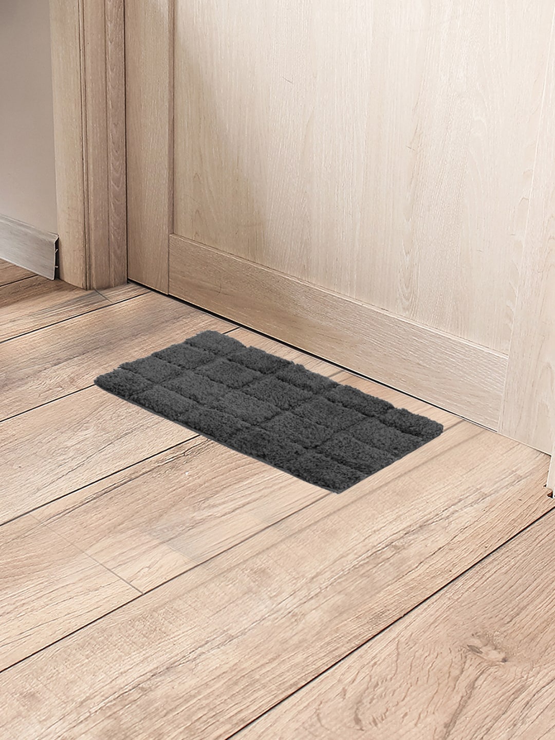 Black gold Pack of 3 Self Designed Cotton Anti Slip Entrance Doormats, Grey