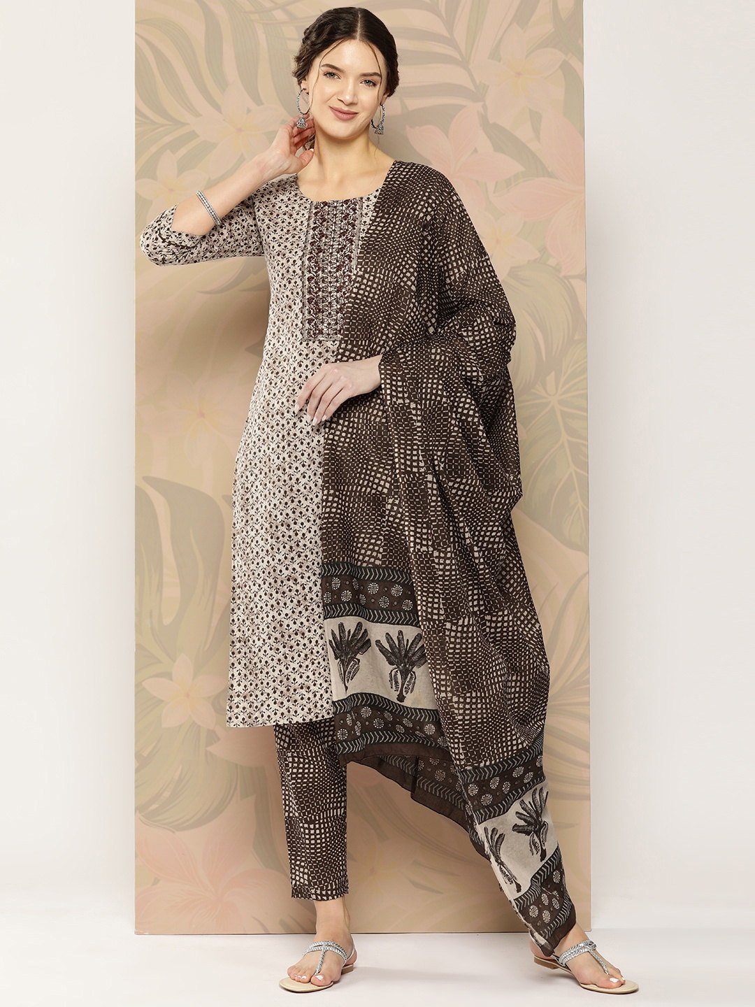 

Yufta Floral Printed Regular Pure Cotton Kurta with Trousers & With Dupatta, Brown