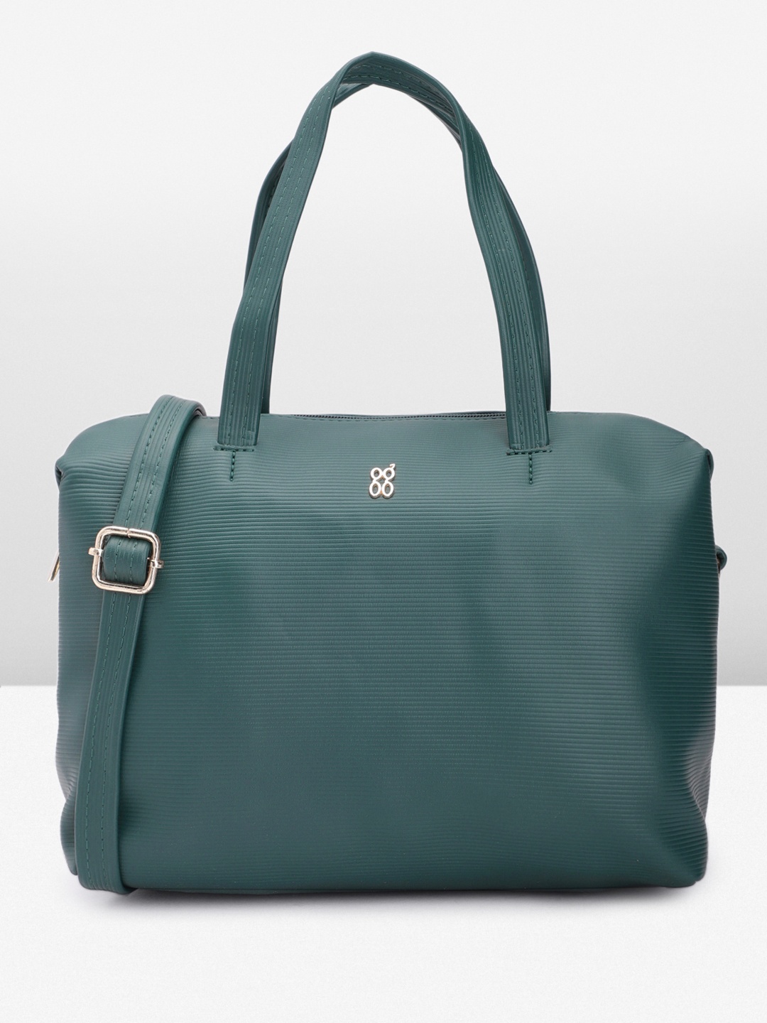 

Baggit Women Textured Handheld Bag, Green