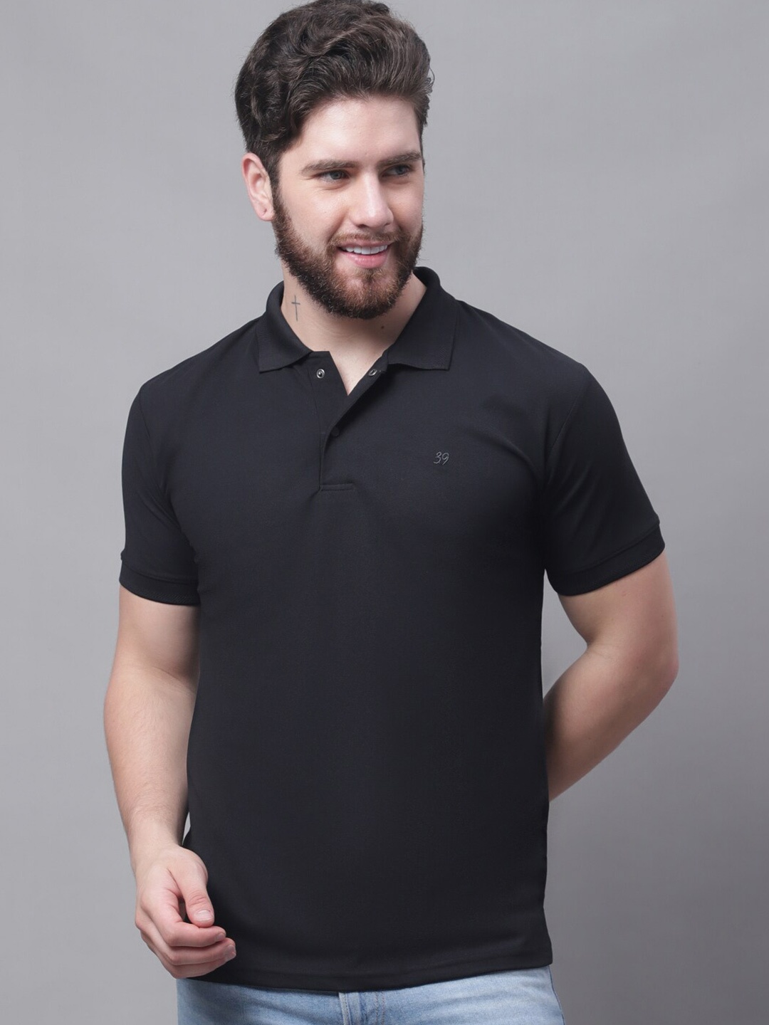 

39 THREADS Polo Collar T-shirt, Black