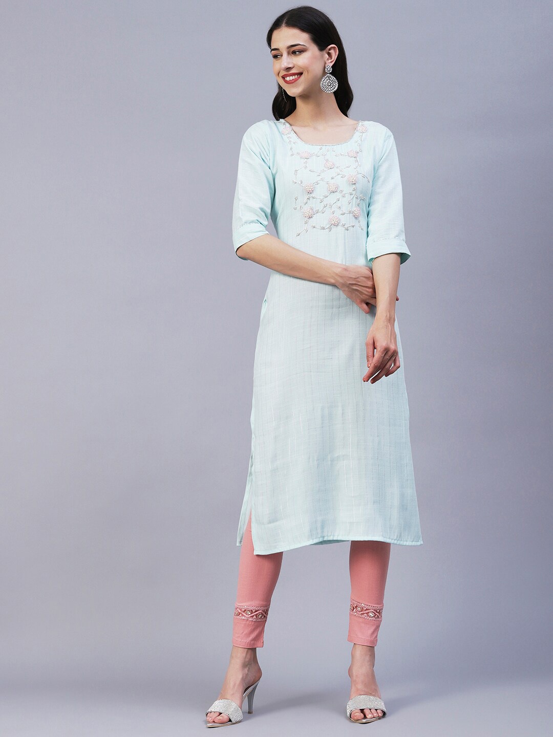 

FASHOR Women Yoke Design Thread Work Kurta, Blue