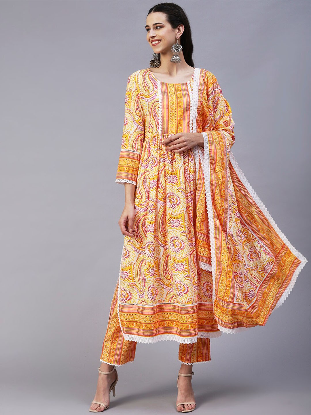 

FASHOR Paisley Printed Pure Cotton Kurta with Trousers & With Dupatta, Yellow