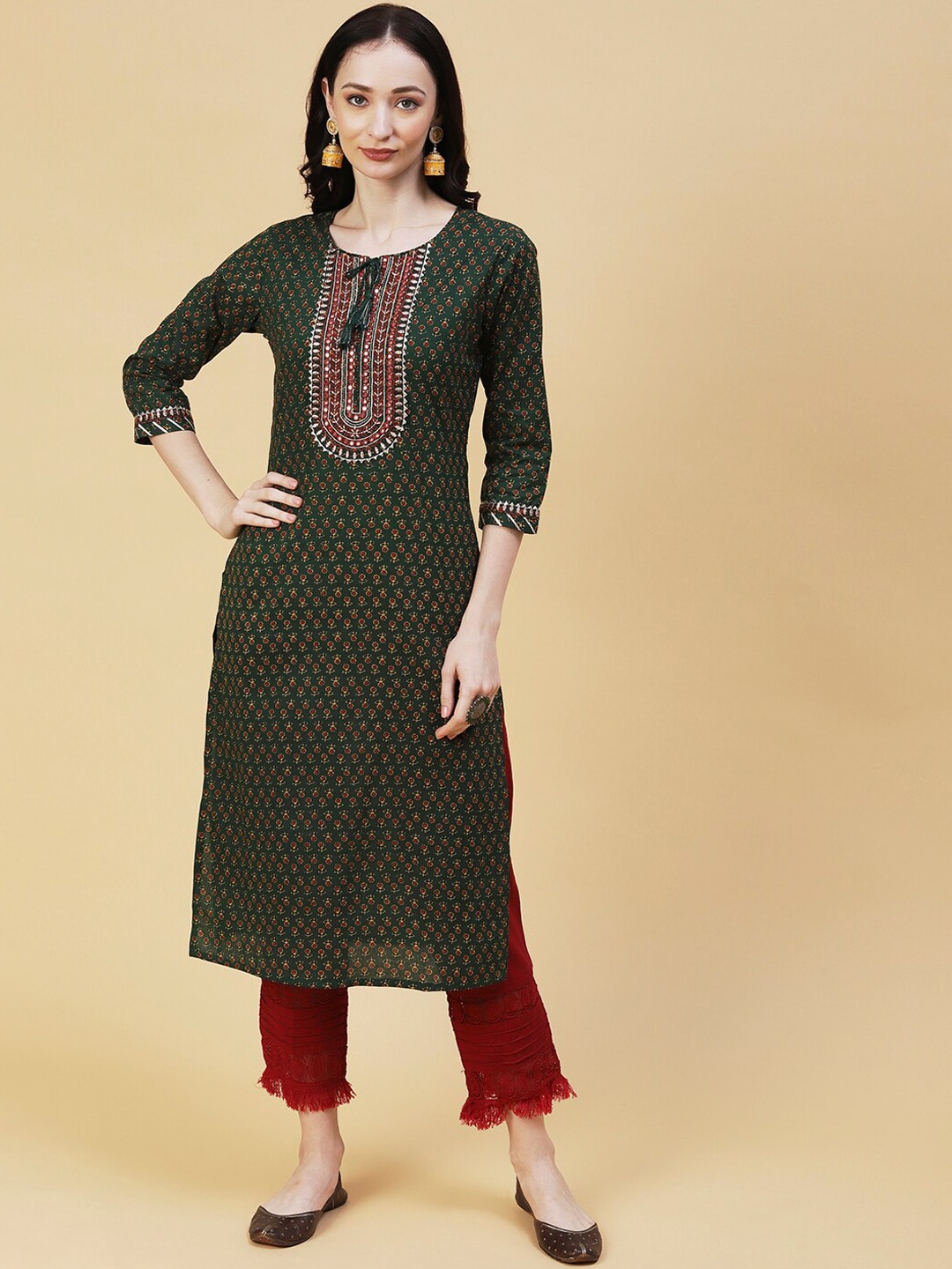 

FASHOR Ethnic Motifs Printed Tie Up Neck Cotton Kurta, Green