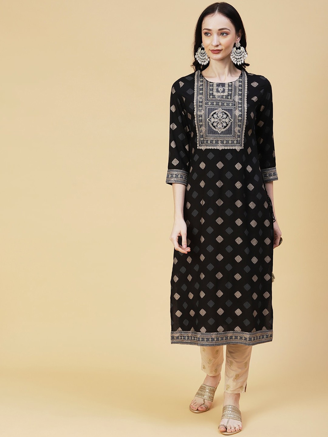 

FASHOR Ethnic Motifs Printed Straight Kurta, Black