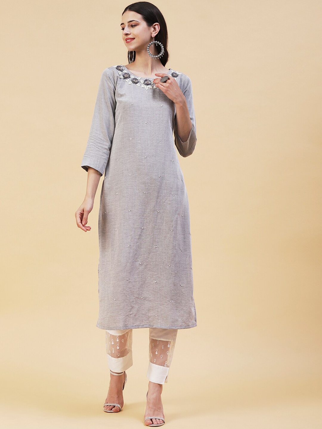 FASHOR Floral Embroidered Thread work straight Kurta, Grey