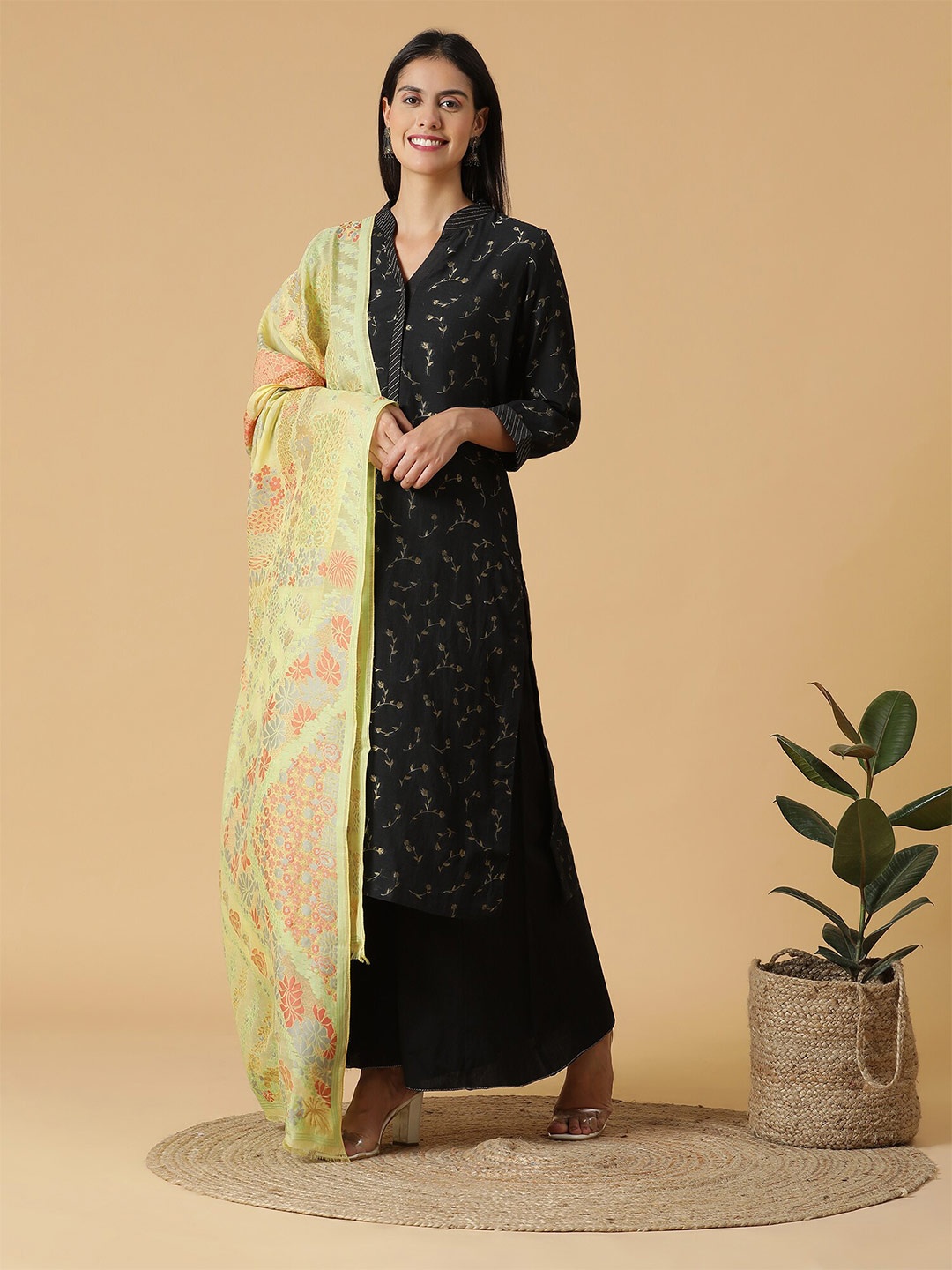 

SHINGORA Floral Printed Unstitched Dress Material, Black