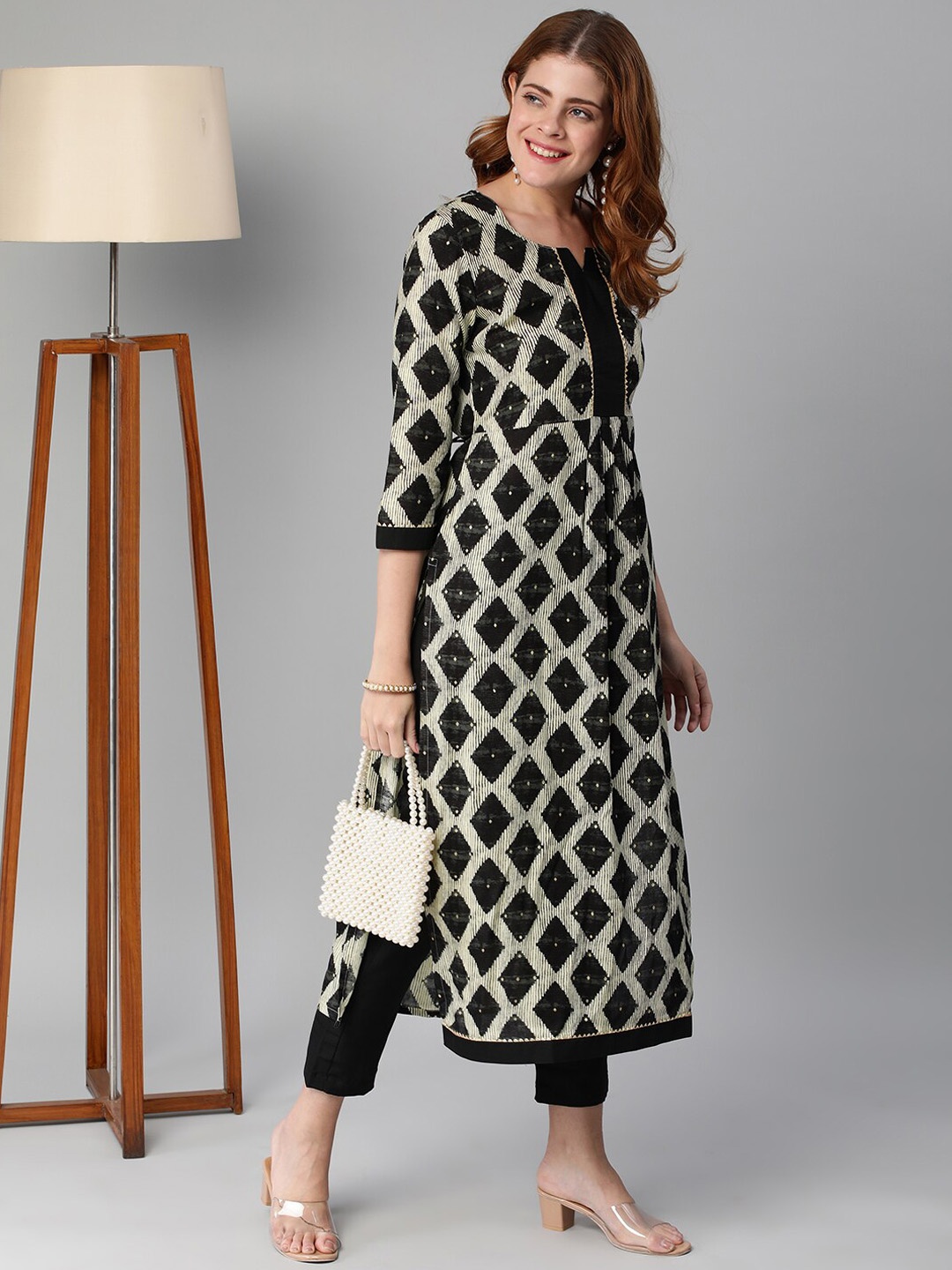 

KALINI Geometric Printed Notched Neck Kurta With Trousers, Black