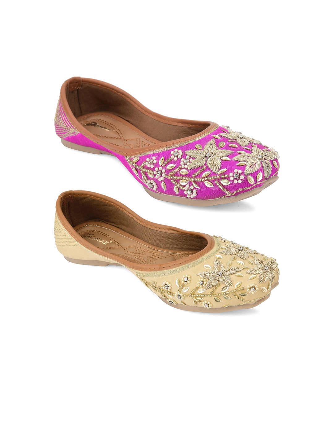 

DESI COLOUR Women Pack Of 2 Embellished Ethnic Mojaris, Pink