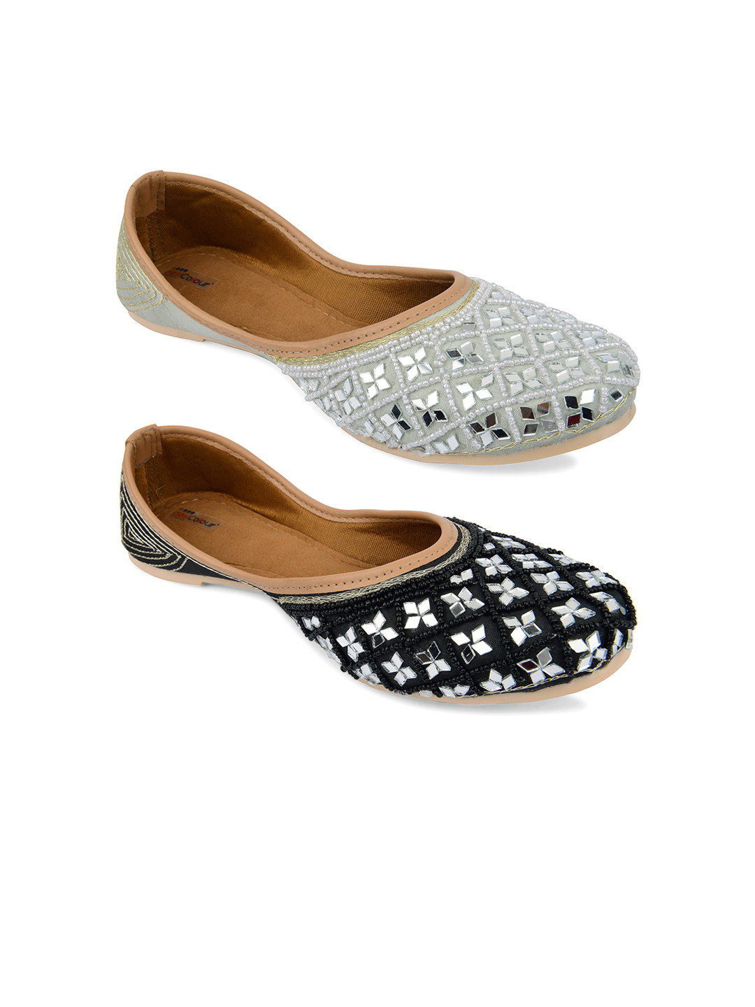 

DESI COLOUR Women Pack Of 2 Embellished Ethnic Mojaris, Black