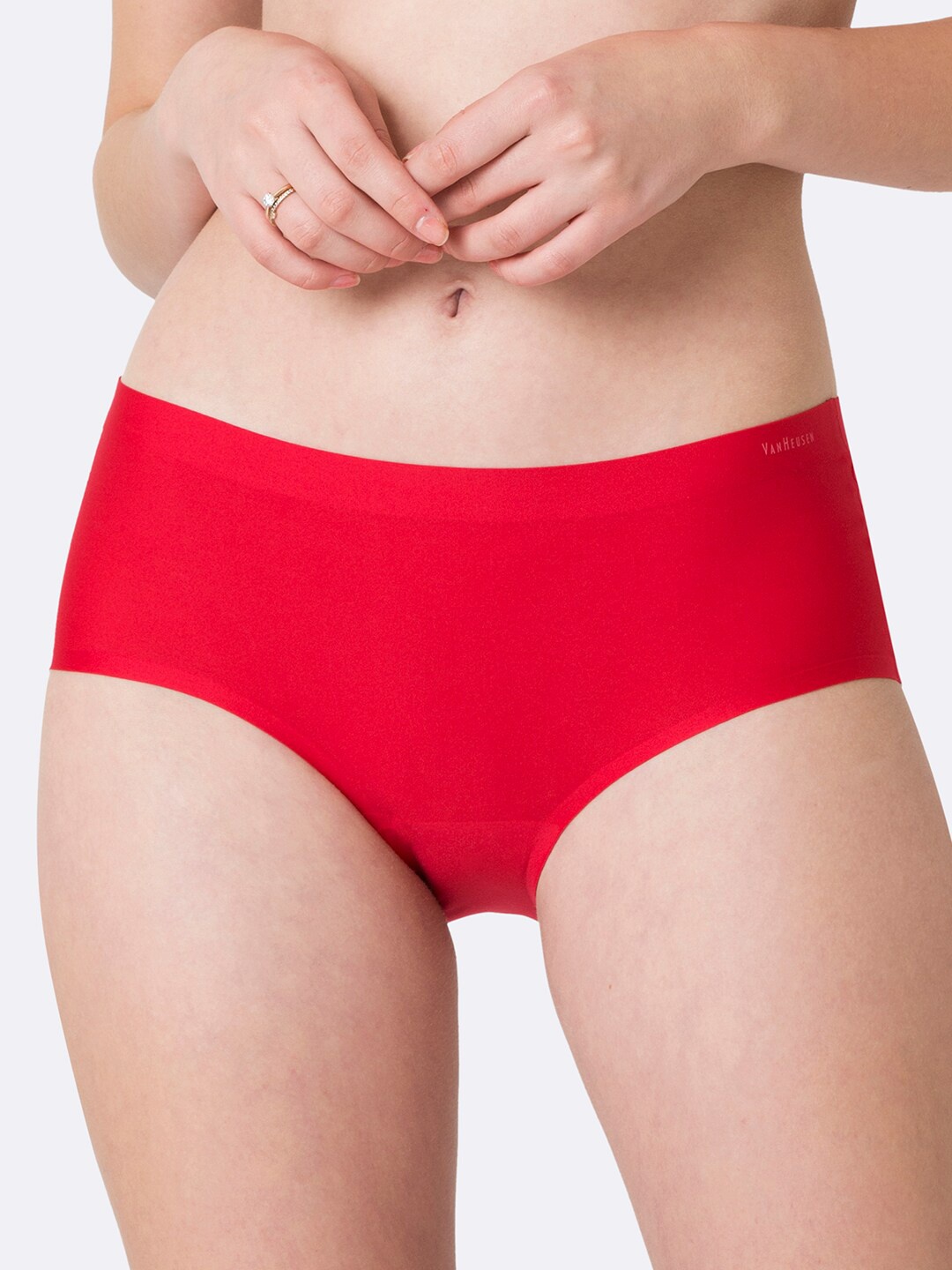 

Van Huesen Women Solid Invisilite Hipster Briefs With Easy Stain Release Gusset, Red