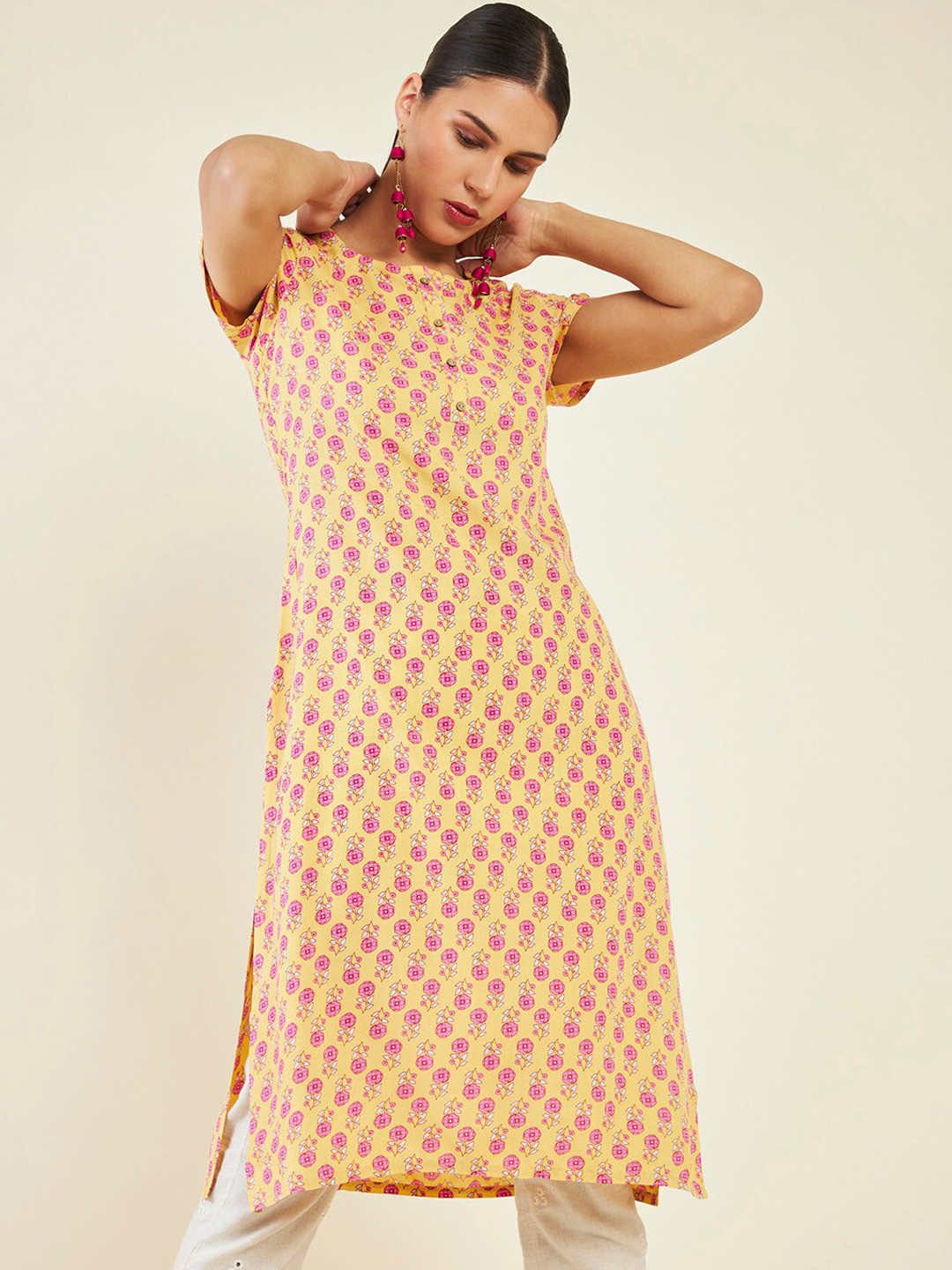 

Soch Women Floral Printed Straight Kurta, Yellow