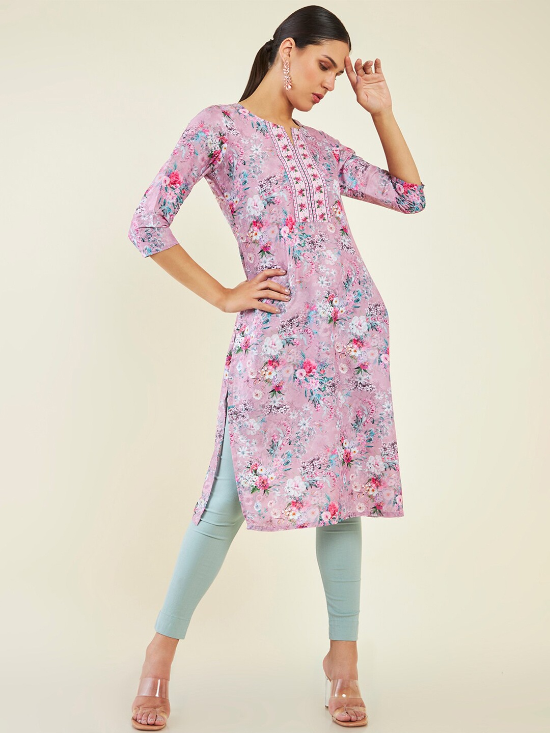 

Soch Women Floral Printed Mirror Work Crepe Kurta, Pink