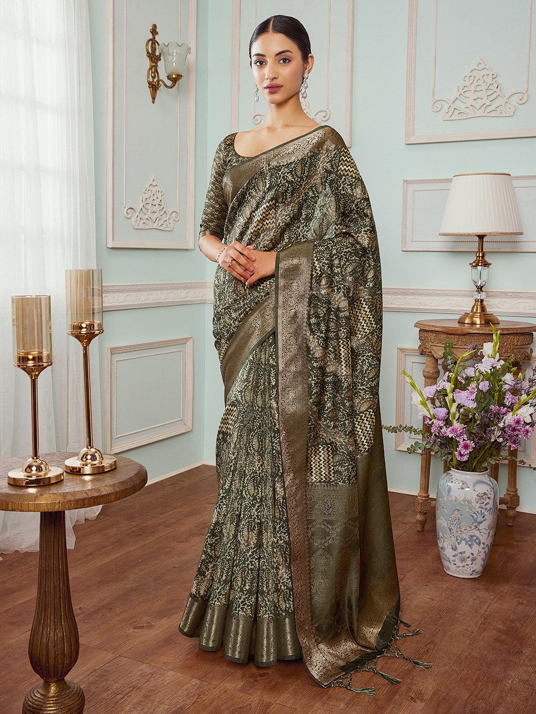 

Soch Paisley Printed Zari Saree, Green