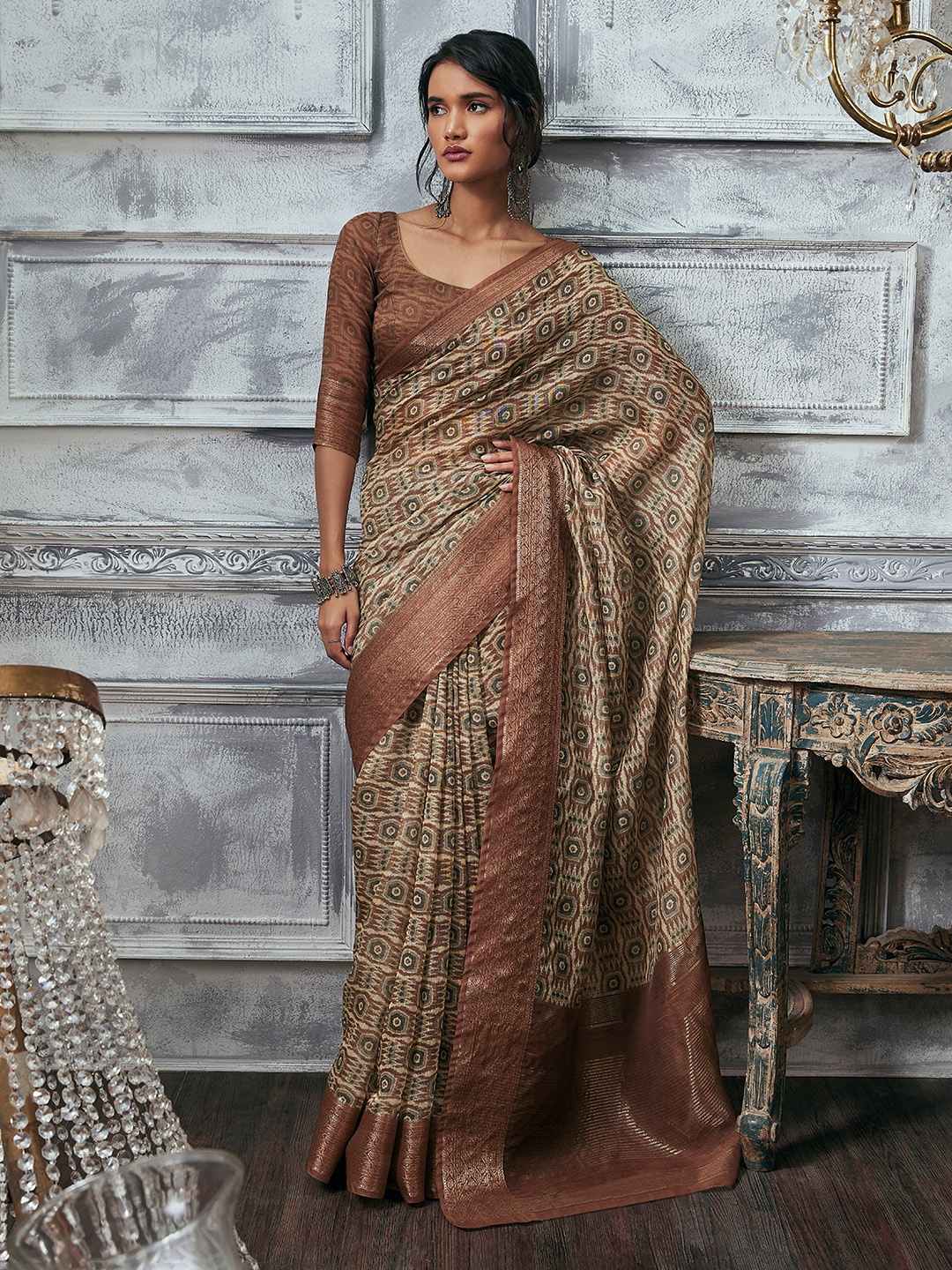 

Soch Geometric Printed Saree, Beige
