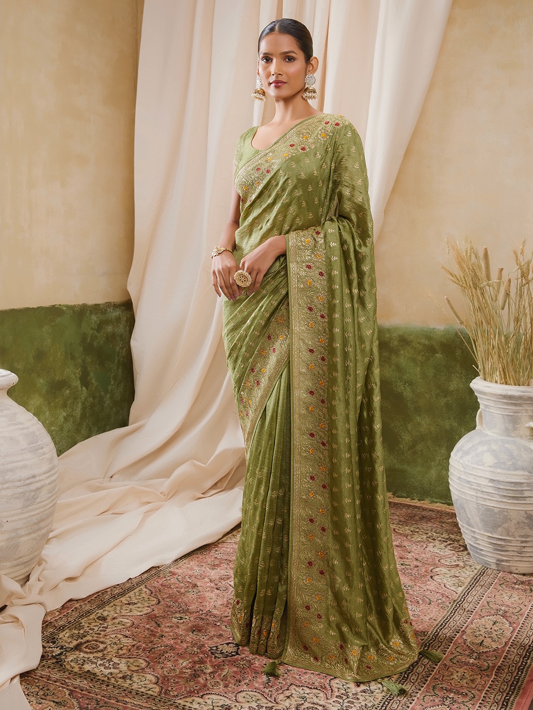 

Soch Floral Embroidered Saree, Green