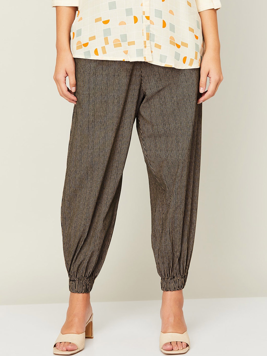 

Melange by Lifestyle Women Mid-Rise Slip-On Joggers Trousers, Black