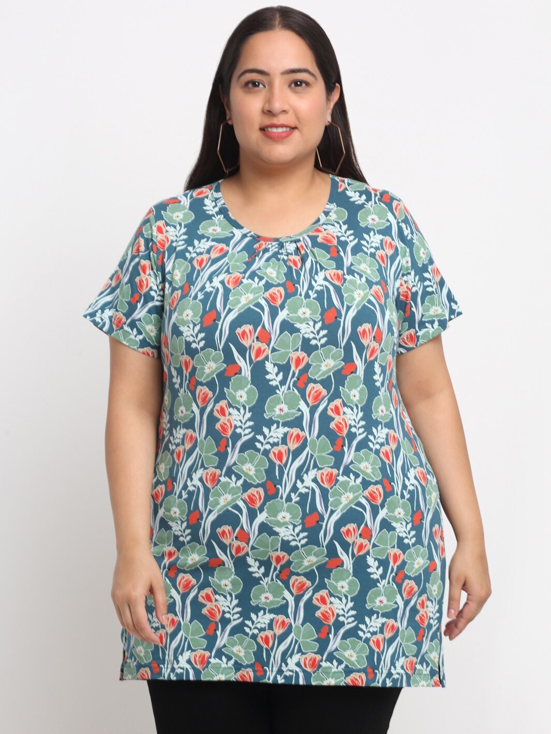 

plusS Floral Printed Round Neck Cotton Longline T-shirt, Turquoise blue