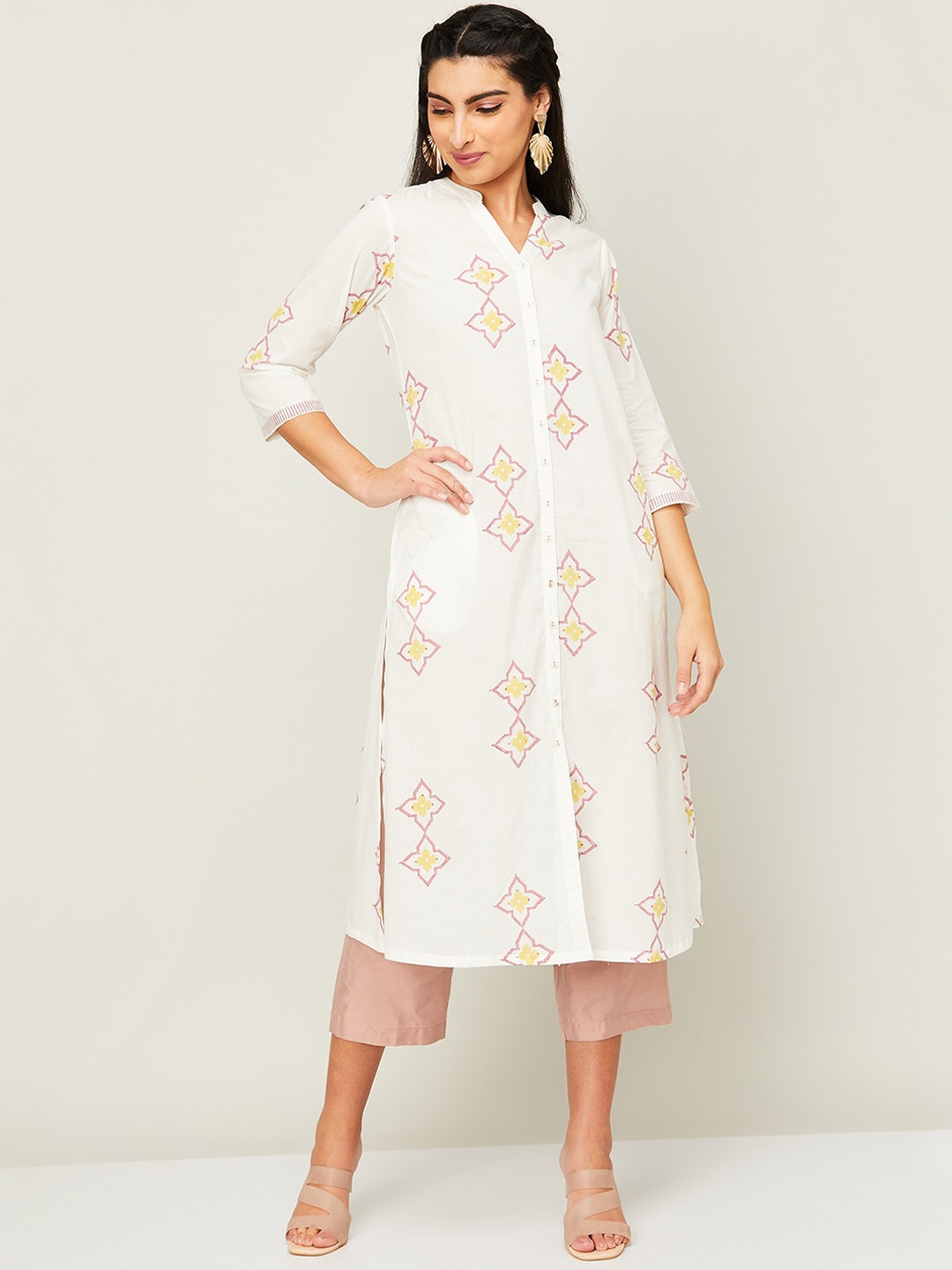 

Melange by Lifestyle Floral Embroidered Thread Work Pure Cotton Kurta, White