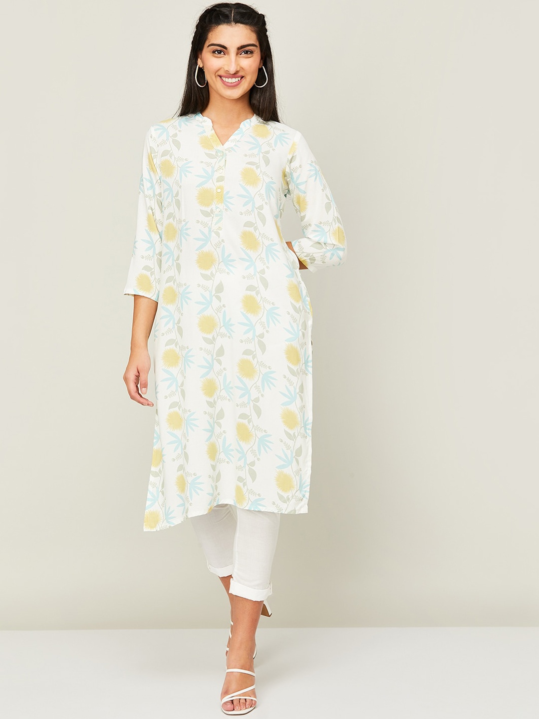

Melange by Lifestyle Floral Embroidered Kurta, White