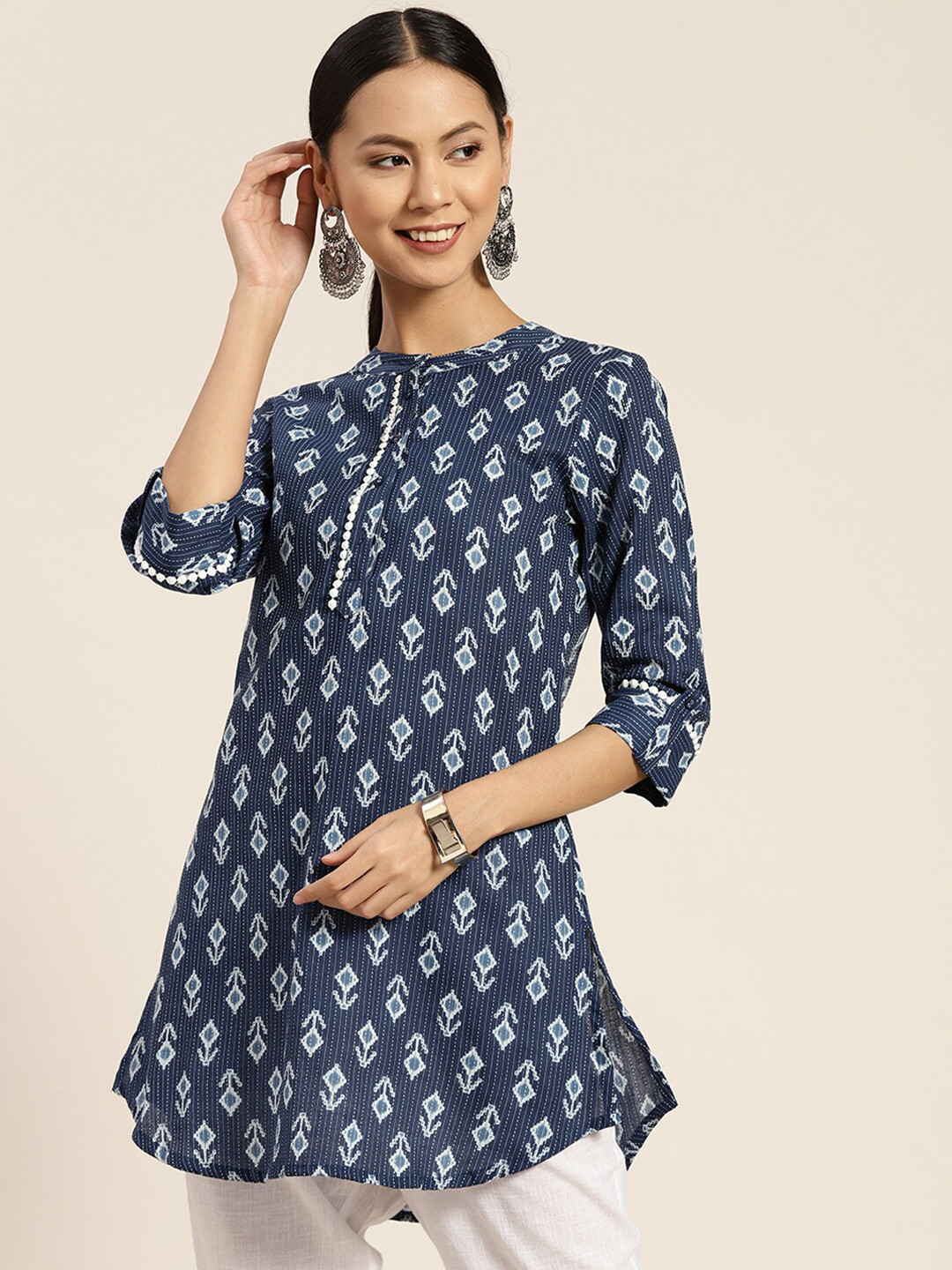 

Rain & Rainbow Mandarin Collar Ethnic Motifs Printed Pure Cotton A-Line Kurti, Navy blue