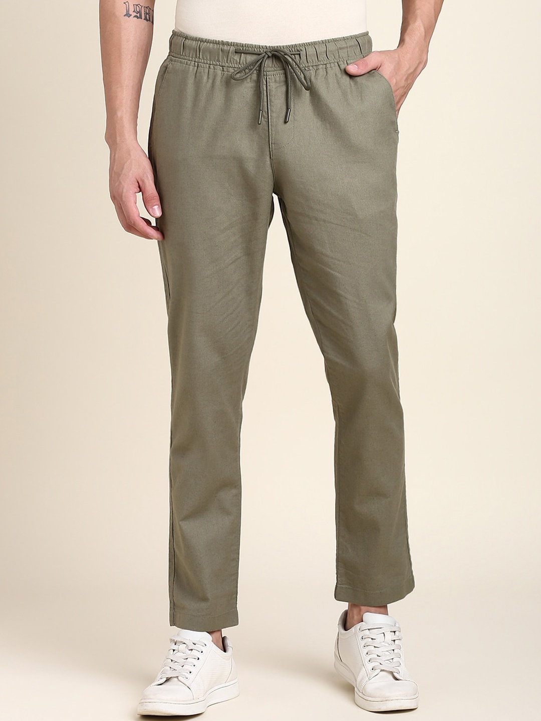 

Dennis Lingo Men Olive Green Comfort Slim Fit Trousers