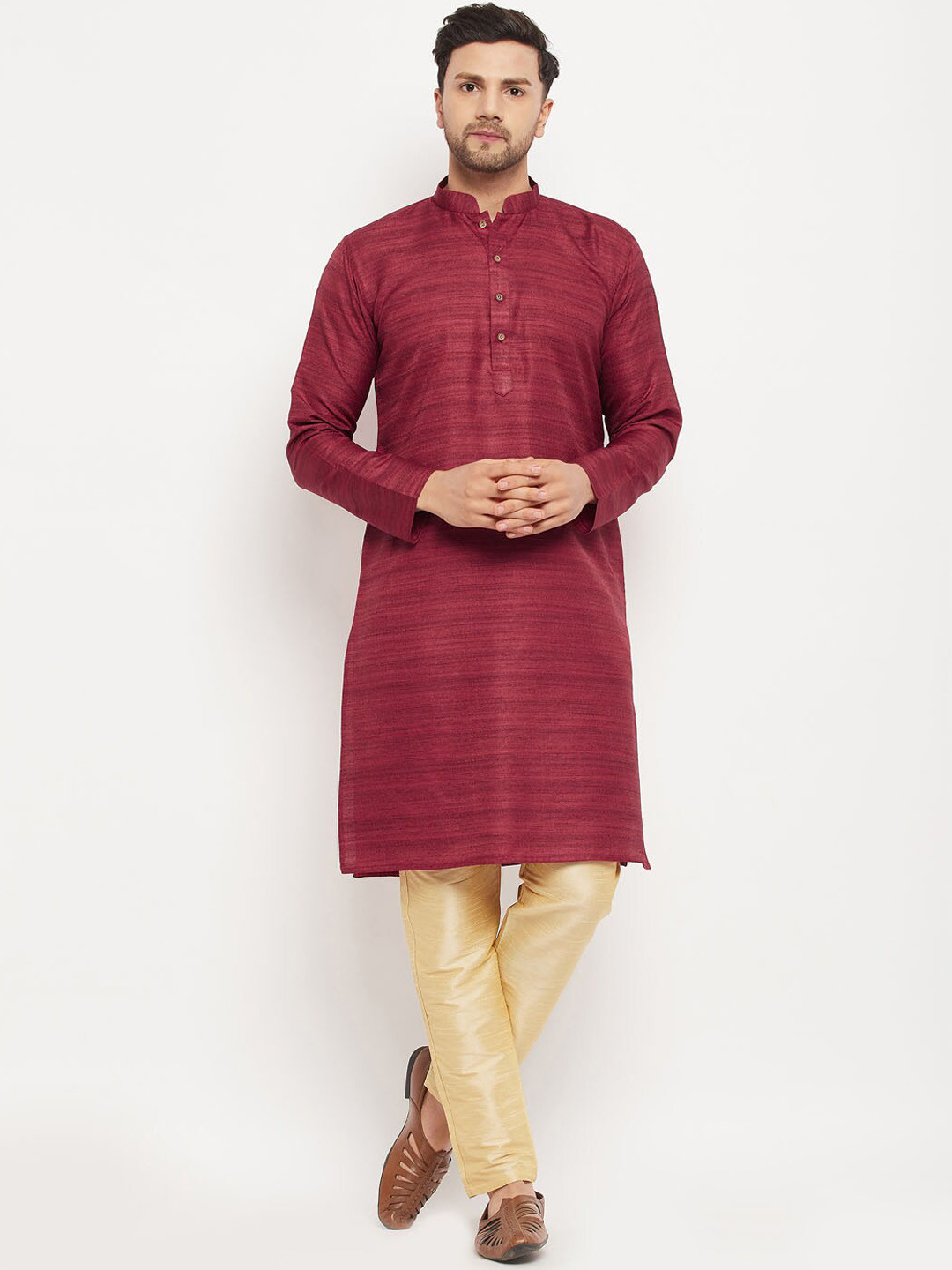 

VASTRAMAY Woven Design Mandarin Collar Kurta with Pyjamas, Maroon