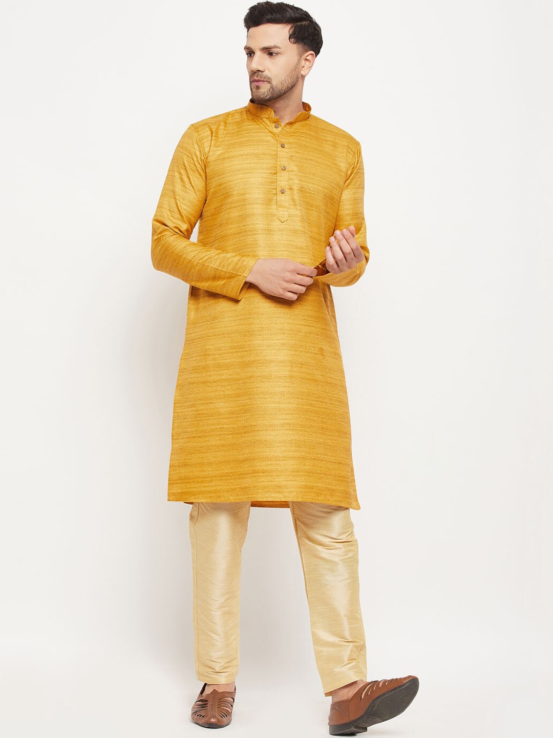 

VASTRAMAY Woven Design Mandarin Collar Kurta with Pyjamas, Yellow