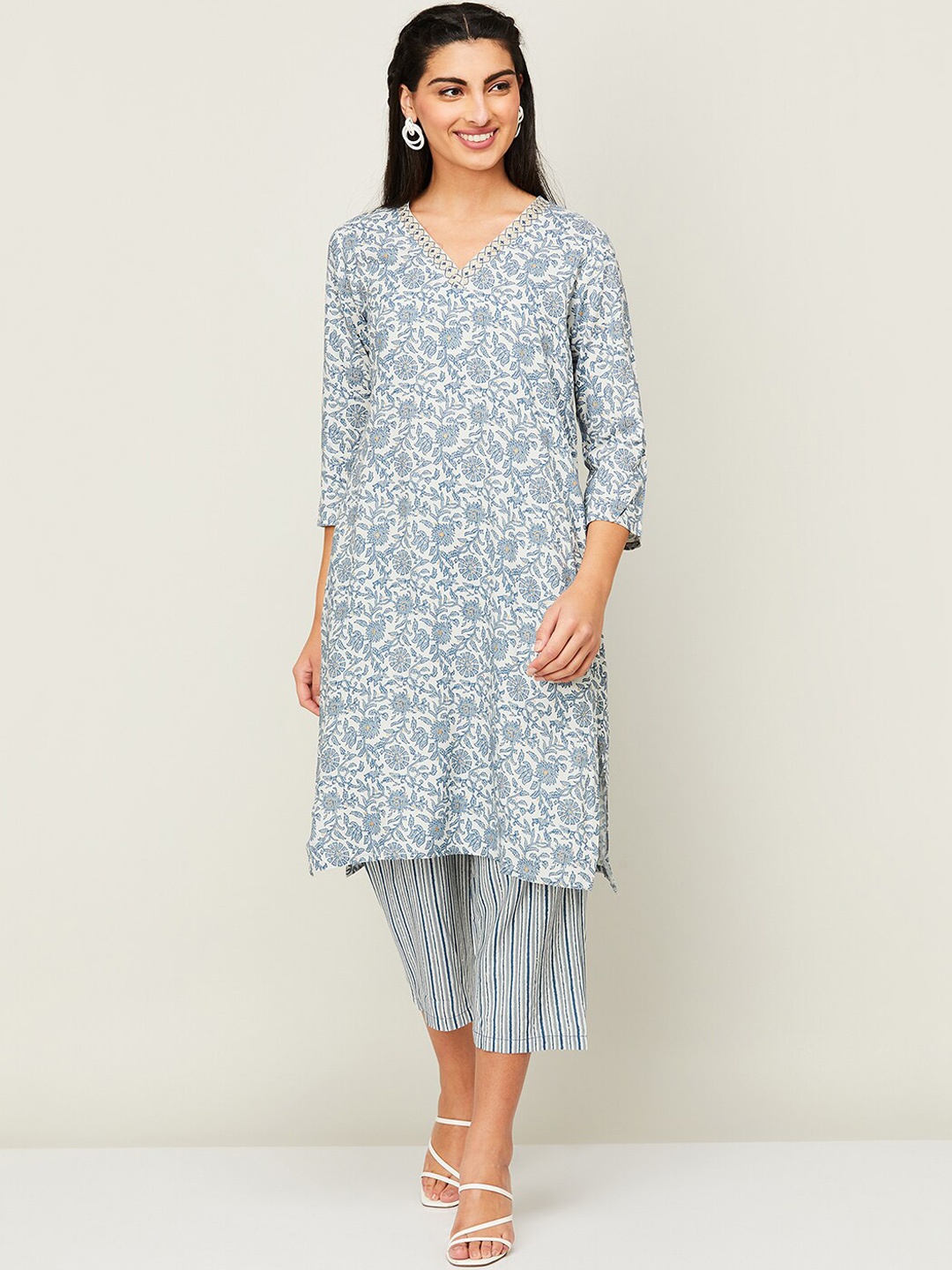 

Melange by Lifestyle V-Neck Floral Printed Kurta with Palazzos, White